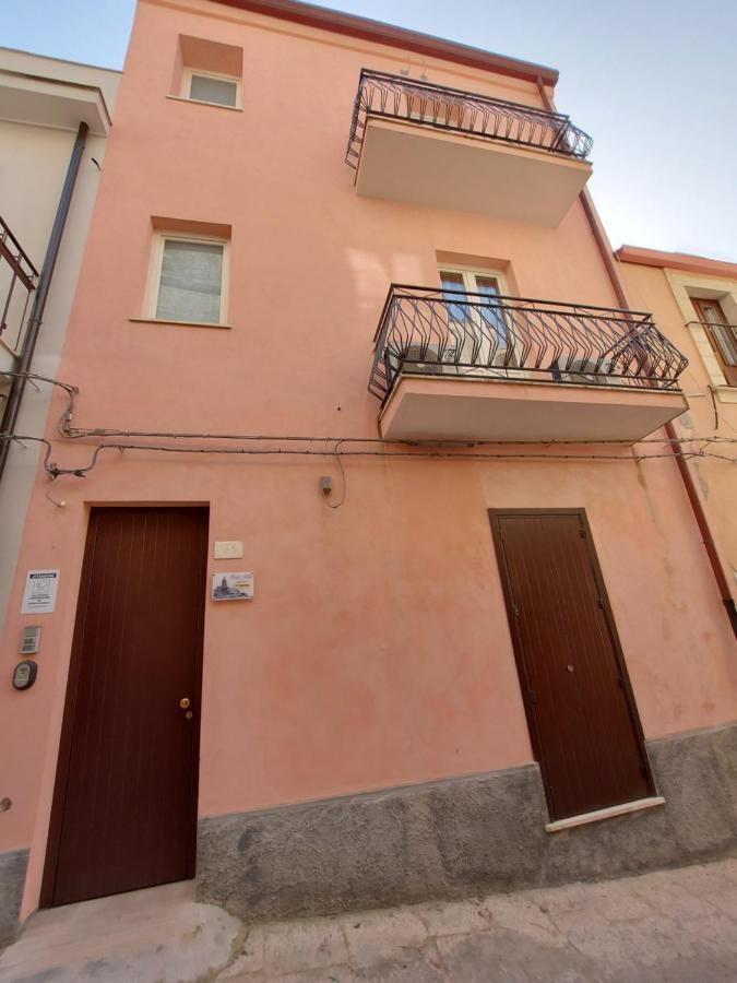 Oikos - Ragusa Ibla Exterior photo